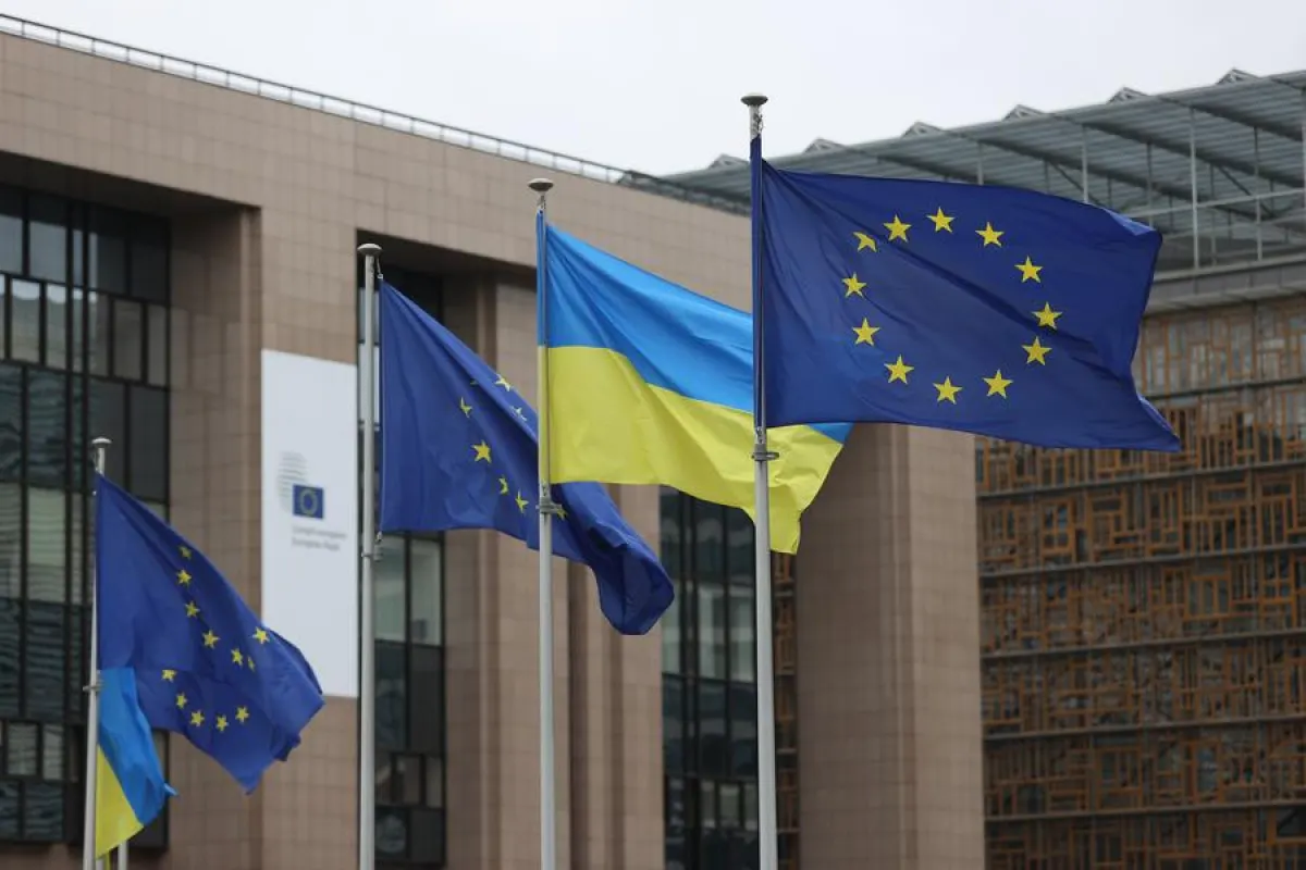 Председатель Европейского совета Антониу Кошта сообщил о продвижении стратегии ЕС, основанной на одновременном усилении поддержки Украины и наращивании давления на Россию.