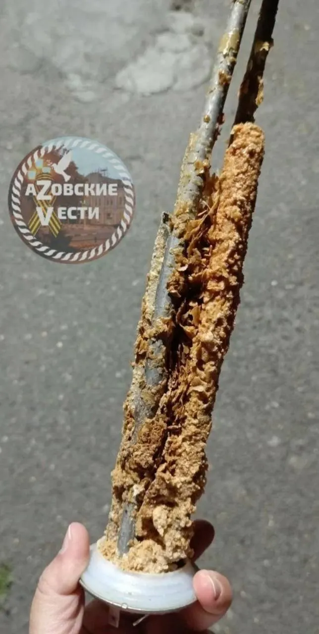 Министр строительства и ЖКХ Ирек Файзуллин заявил, что воду из-под крана всё равно следует кипятить. Между тем на федеральный проект «Чистая вода» с 2021 по 2024 год было направлено 137,6 млрд рублей, часть средств оказалась неэффективно потраченной.
