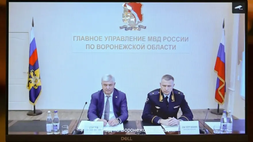 8 июня министр внутренних дел представил личному составу нового руководителя воронежской полиции — Максим Петрушин приступил к обязанностям после указа президента; ранее он возглавлял УМВД Ульяновской области.