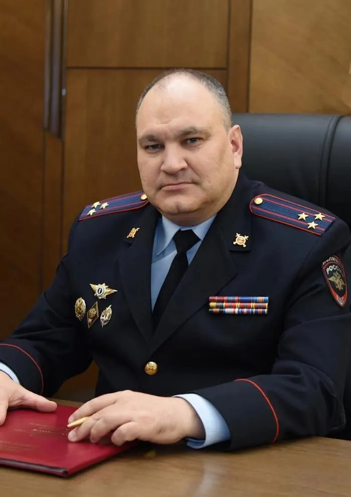 Назначен заместителем начальника ГУ МВД по Волгоградской области и временно исполняет обязанности начальника Главка. Краткая биография и ключевые факты.