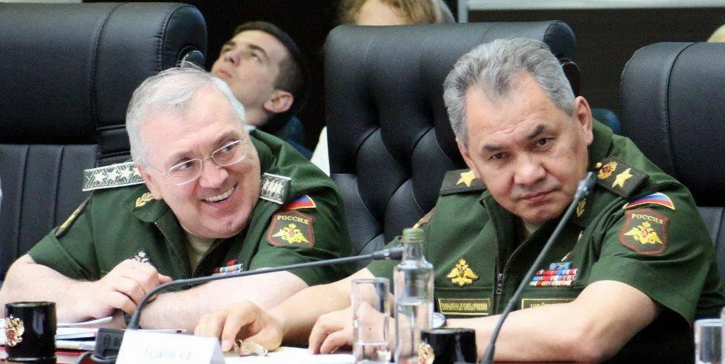 Московский суд удовлетворил иск Генпрокуратуры: деньги, недвижимость и другие активы семьи бывшего первого заместителя министра обороны на сумму 5,5 млрд рублей переданы в собственность государства; заседания проходили в закрытом режиме.