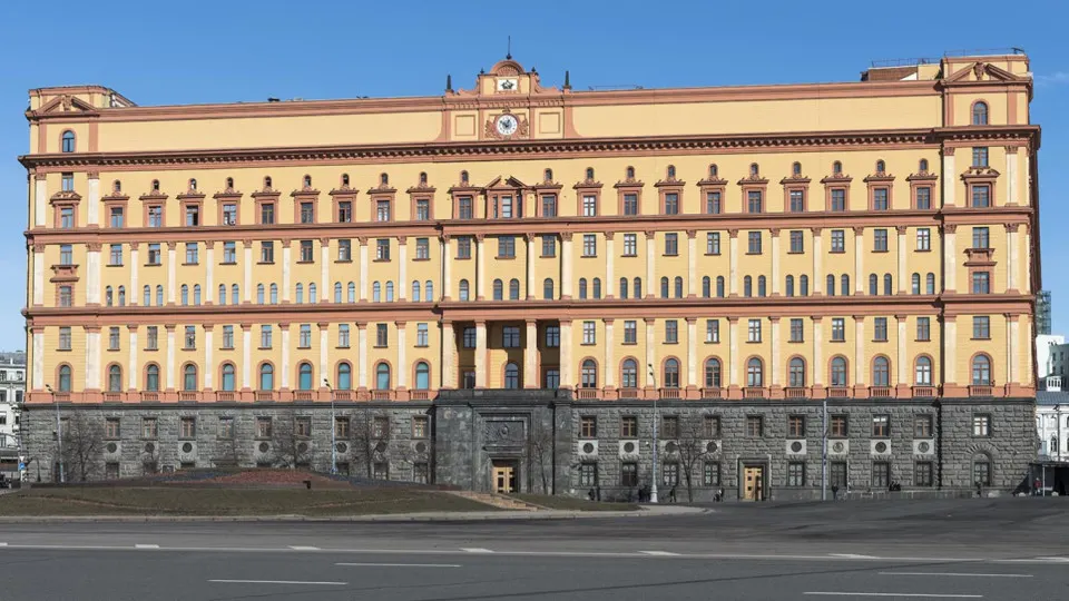 Руководитель Погранслужбы сообщил о строительстве заграждений и изменениях в поведении пограничных служб Финляндии и Эстонии, которые, по его словам, создают риски на западных рубежах и вынуждают готовиться к разным сценариям.