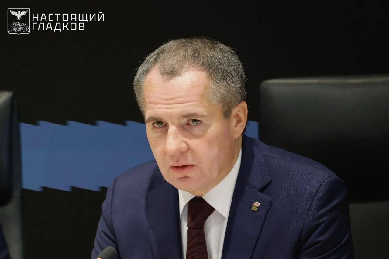 Путин назначил бывшего губернатора Белгородской области Вячеслава Гладкова чрезвычайным и полномочным послом России в Абхазии. Ранее, 13 мая, он и глава Брянской области ушли в отставку.