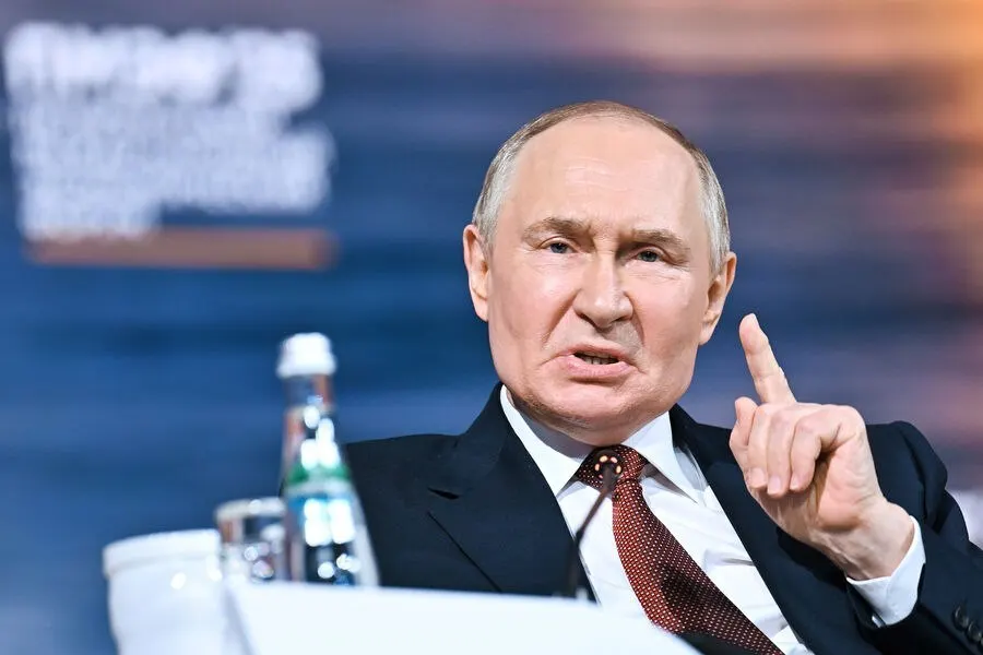 Президент заявил, что перебои с топливом временные и не повлияют на общую экономическую ситуацию; ненефтегазовые доходы бюджета во II квартале выросли на 25%.