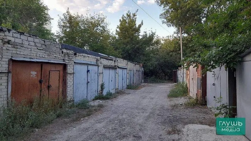 Госдума продлила «гаражную амнистию»: оформить гаражи и участки можно в упрощённом порядке до 1 сентября 2031 года. За время акции зарегистрировали 746 тысяч объектов; ожидается ещё около 500 тысяч.