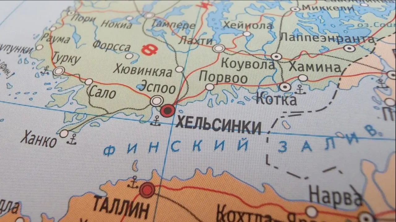 С 1 июля Россия увеличила таможенные пошлины на ж/д перевозки в Финляндию в восемь раз. Поставки удобрений, которые покрывали около 10–15% финского импорта, могут стать убыточными и прекратиться уже через одну–две недели.