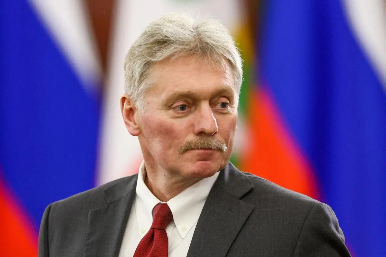 Пресс‑секретарь президента Дмитрий Песков заявил, что боевые действия в Украине, ранее называвшиеся «специальной военной операцией», теперь представляет собой «настоящую войну». По его словам, западные страны помогают Киеву и используют спутниковую инфраструктуру для наведения вооружений.