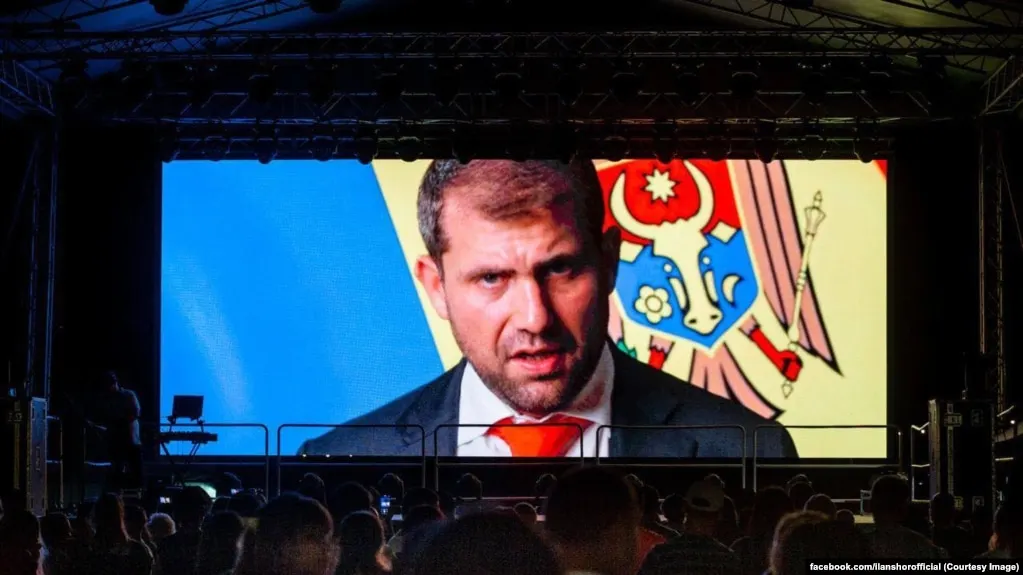 Расследование показывает, как A7 организовала масштабную схему подделки документов и обхода санкций на сумму не менее 6,9 млрд долларов через международные банки, включая крупные финансовые центры.