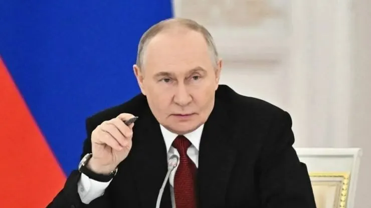 Президент подписал указ о передаче долей компаний «Нестле Кубань» и «Нестле Россия» во временное управление компании «Л.Е.В. Менеджмент» и ряда активов в рамках государственного контроля.