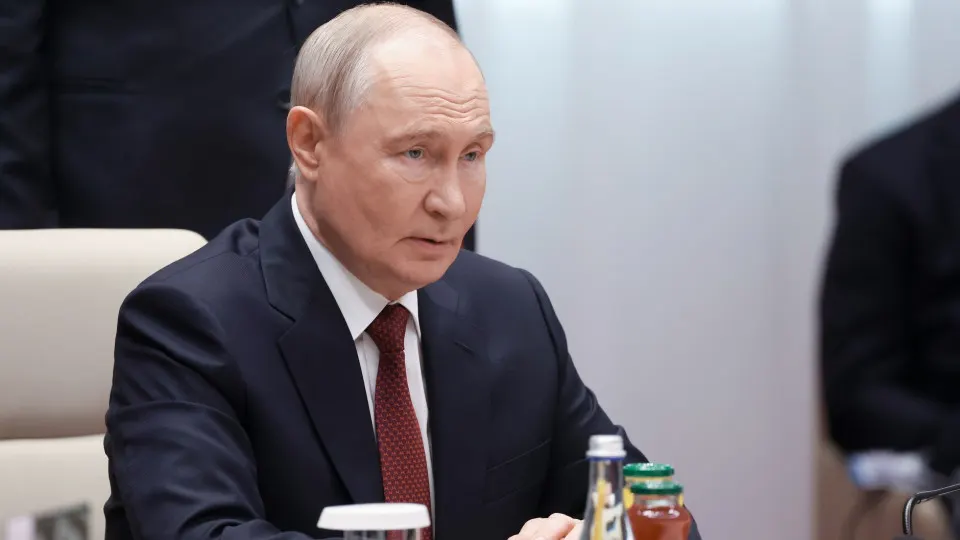 Президент назвал сообщения о новой волне мобилизации информационной атакой и сообщил, что часть мощностей нефтепереработки вернуть удалось уже на 90%.
