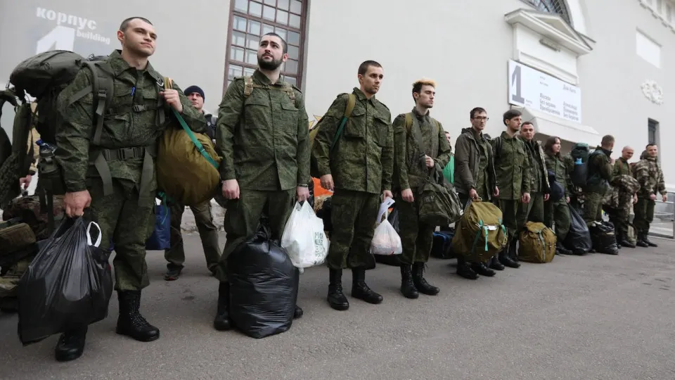 В регионе Пенза наблюдается резкий рост мобилизационных предписаний. Эксперты отмечают массовую практику в 2026 году, а аналитики обсуждают влияние на население и перспективы мобилизации.
