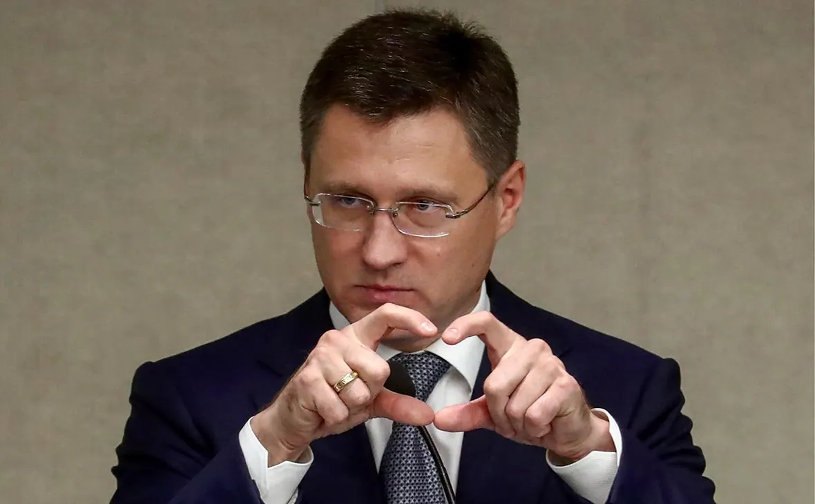 Беспилотники атаковали три НПЗ и один газохимический комплекс; вице-премьер заявил, что атаки возобновились. Россия намерена продлить запрет на экспорт дизельного топлива до конца января; запасы дизеля достаточны.